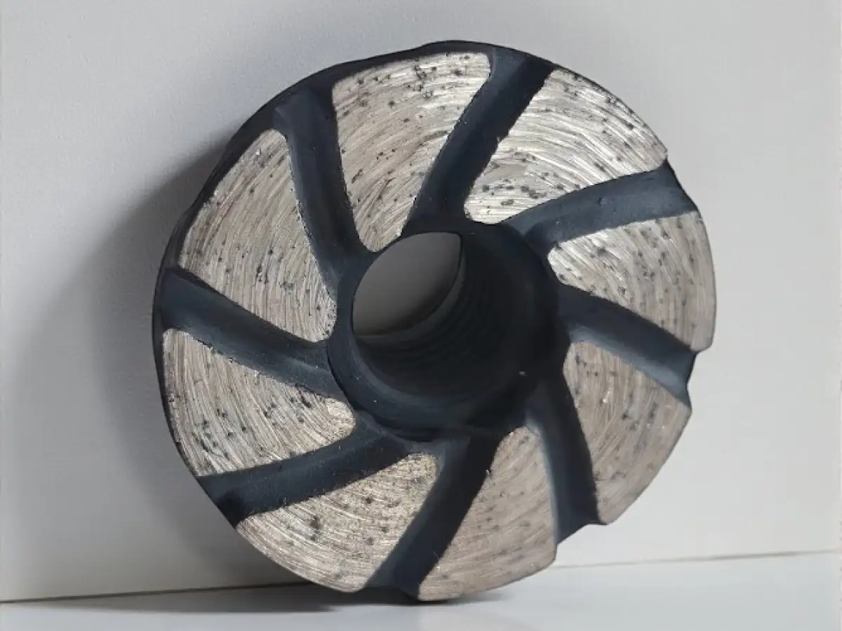 Dvouvrstvý turbo diamantový brusný kotouč 40 mm- střední