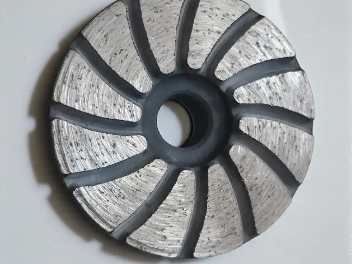 Dvouvrstvý turbo diamantový brusný kotouč 60 mm- střední