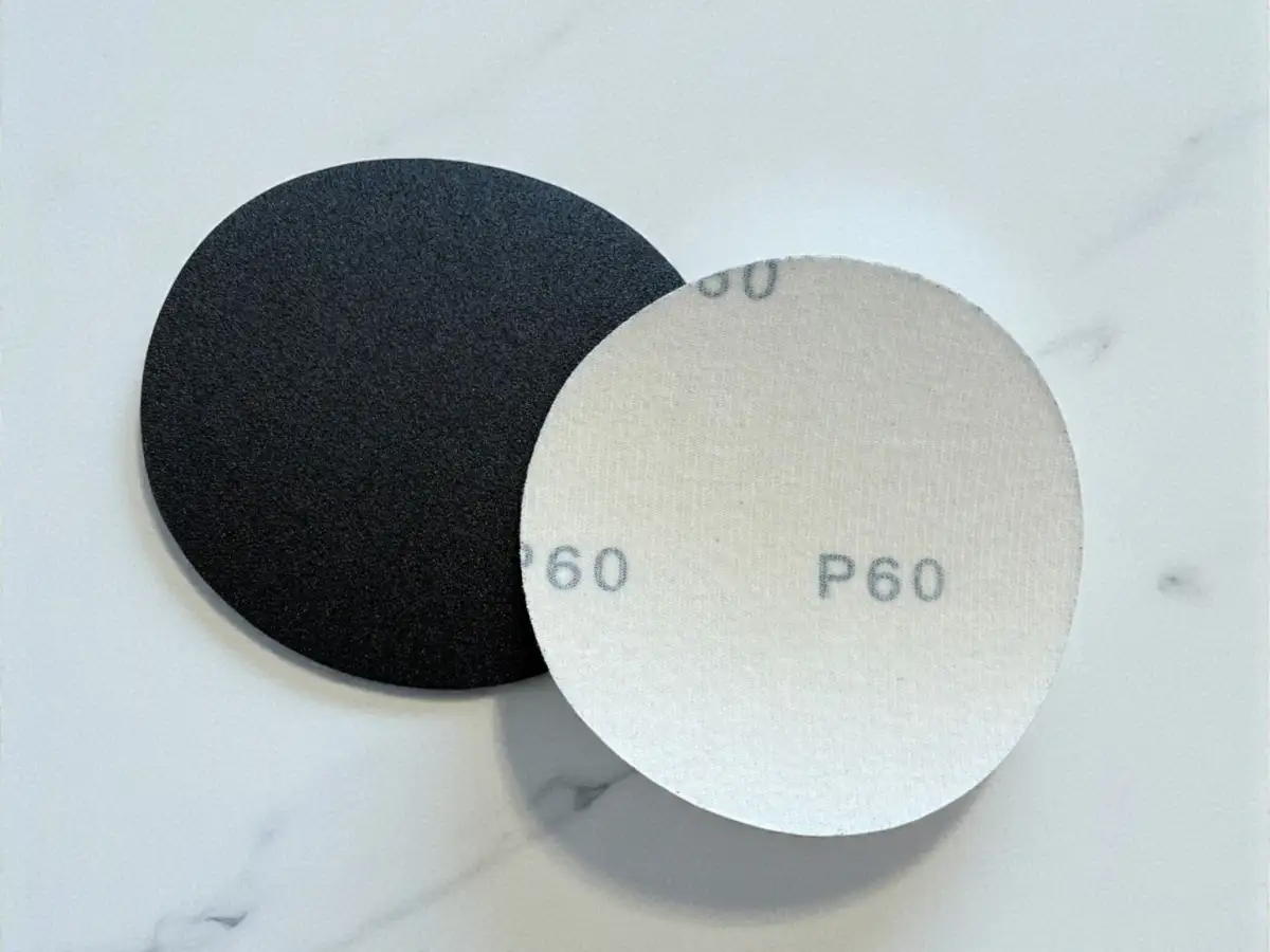 100ks - Brusný papír Ø115 mm P60 s uchycením na suchý zip