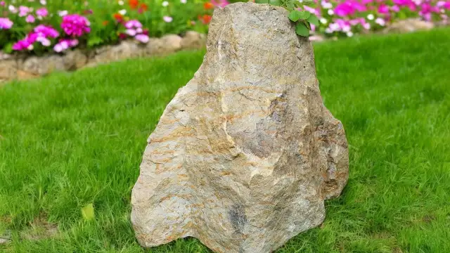 Zahradní kámen - menhir 184,5 kg ( přírodní pískovec )